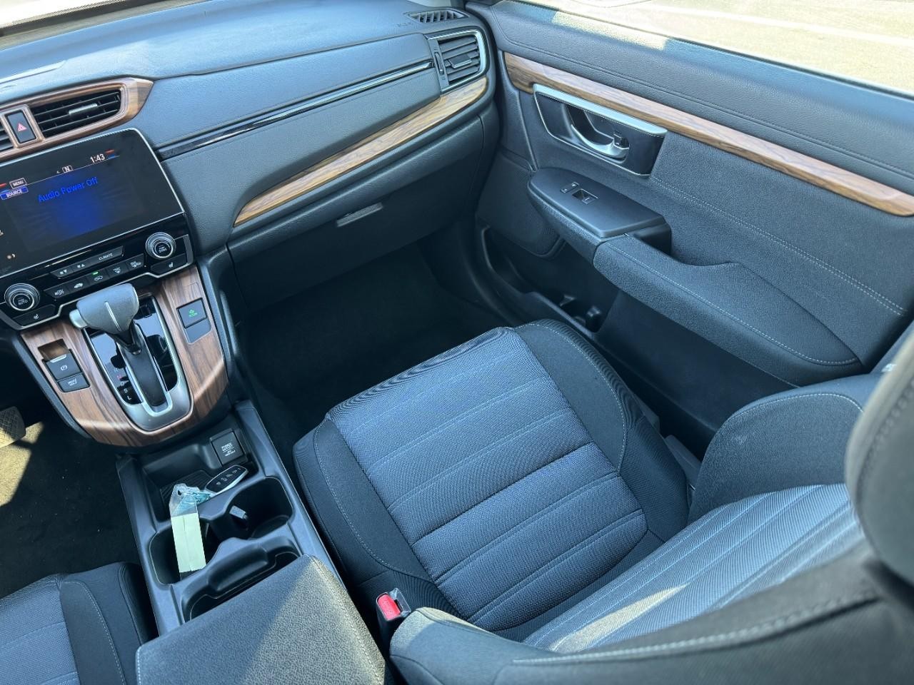 Honda CR-V Vehicle Full-screen Gallery Image 16