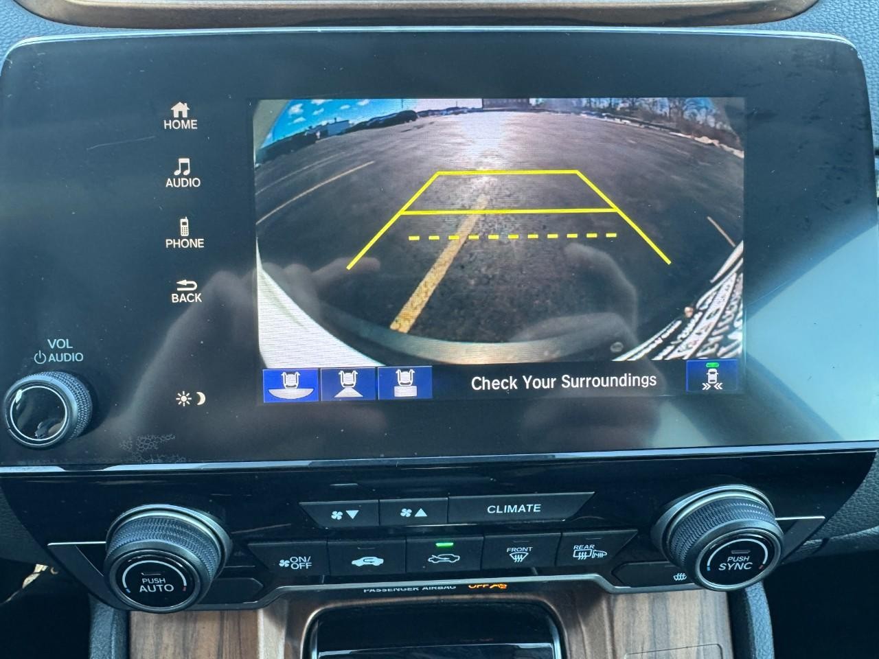 Honda CR-V Vehicle Full-screen Gallery Image 23