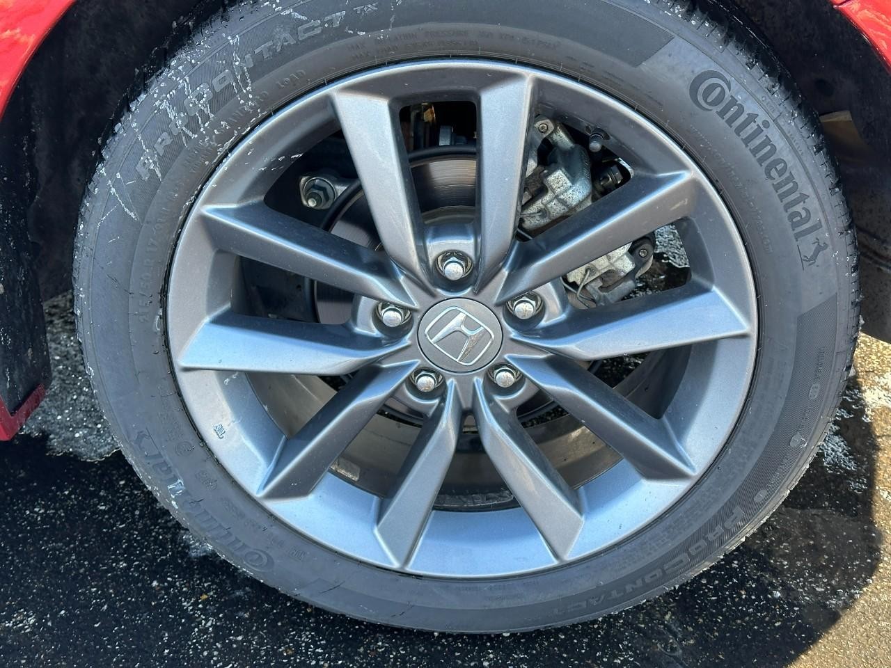 Honda Civic Sedan Vehicle Full-screen Gallery Image 07