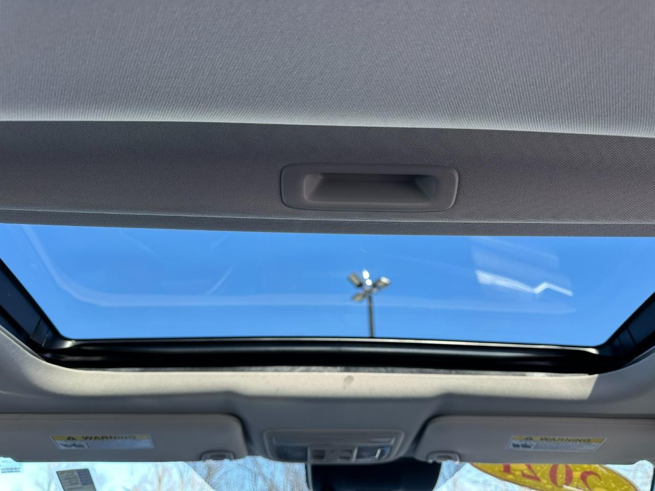 Honda Civic Sedan Vehicle Full-screen Gallery Image 11