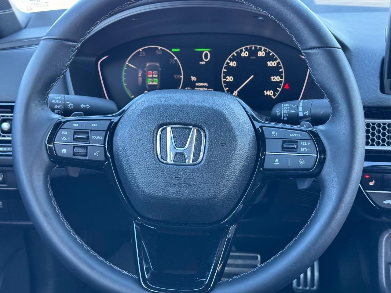 Honda Civic Sedan Hybrid Vehicle Full-screen Gallery Image 12