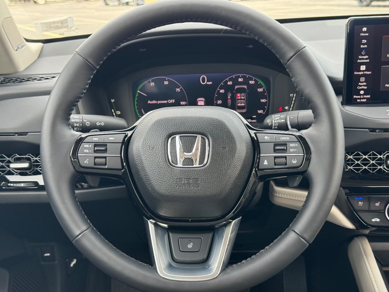 Honda Accord Hybrid Vehicle Full-screen Gallery Image 12