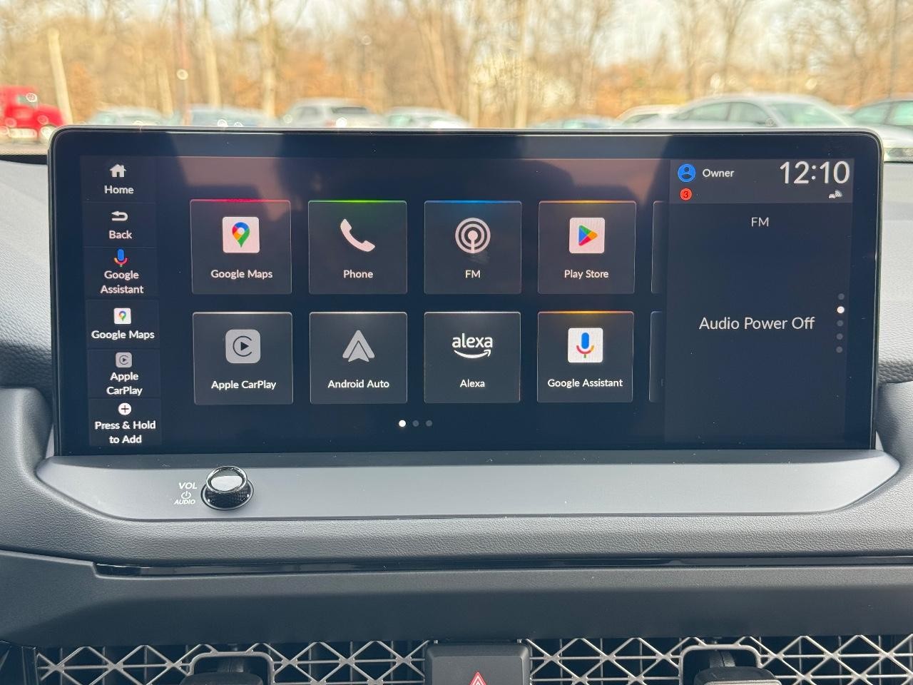 Honda Accord Hybrid Vehicle Full-screen Gallery Image 13