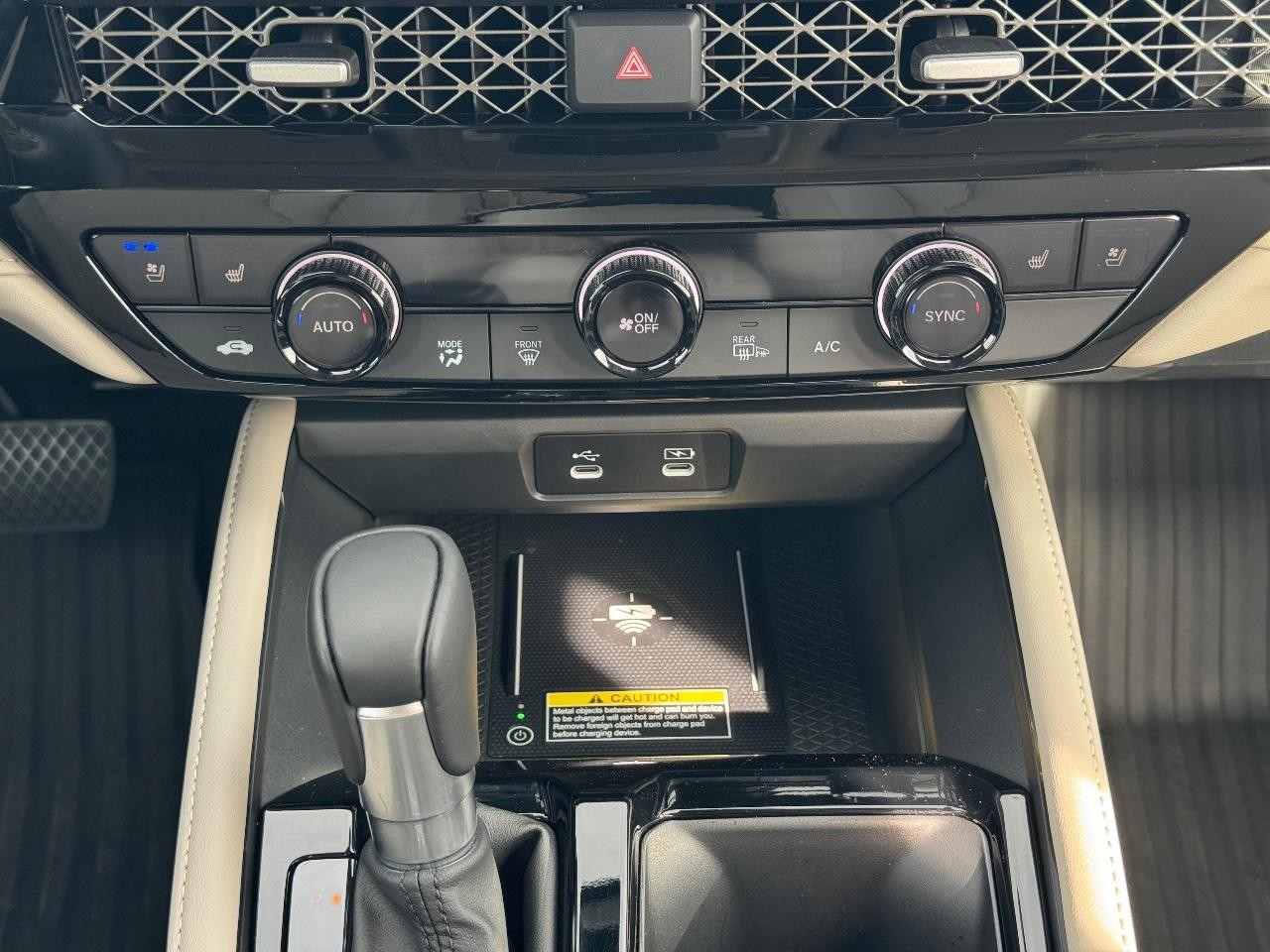 Honda Accord Hybrid Vehicle Full-screen Gallery Image 14