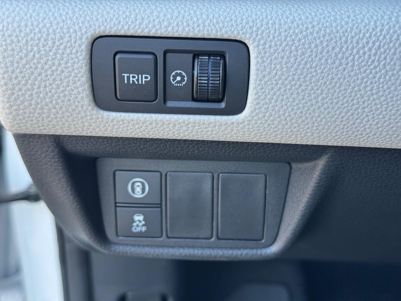 Honda Accord Sedan Vehicle Full-screen Gallery Image 21