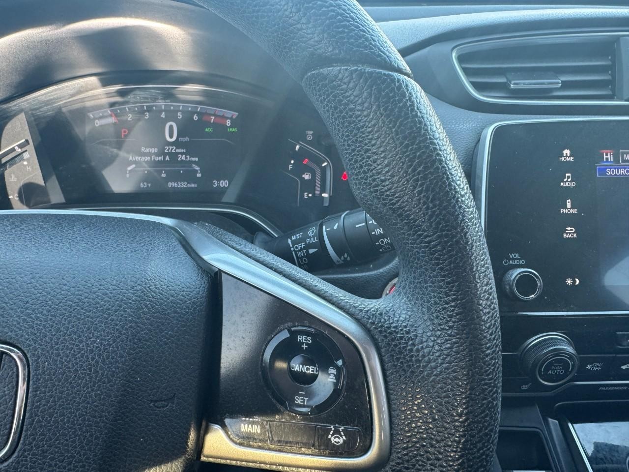 Honda CR-V Vehicle Full-screen Gallery Image 21