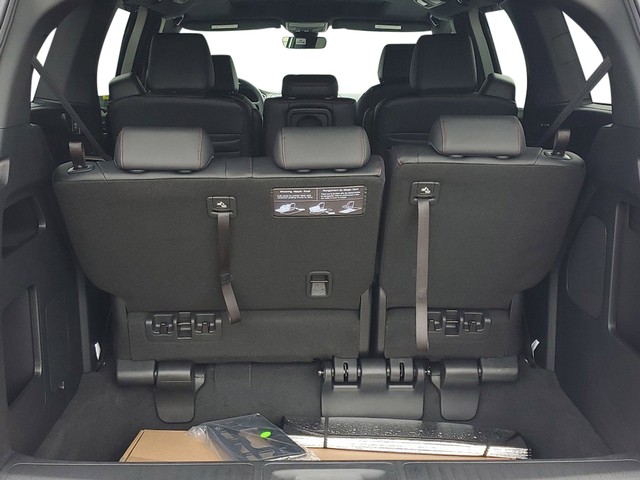 Honda Odyssey Vehicle Full-screen Gallery Image 23