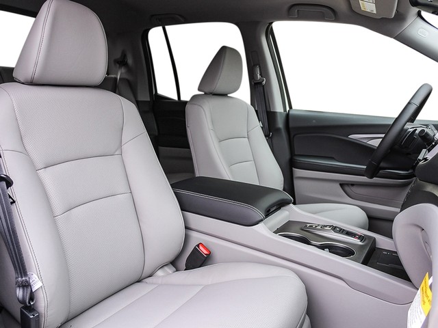 Honda Ridgeline Vehicle Full-screen Gallery Image 23