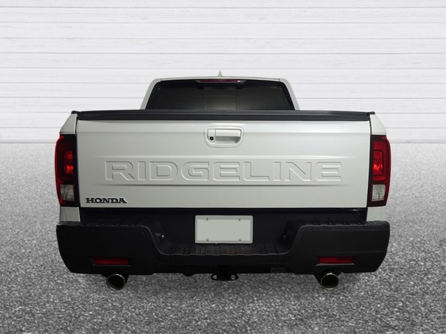 Honda Ridgeline Vehicle Full-screen Gallery Image 04