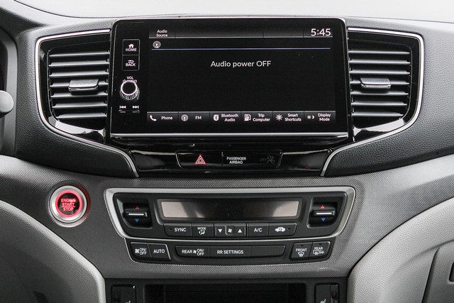 Honda Ridgeline Vehicle Full-screen Gallery Image 17