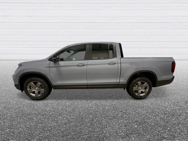 Honda Ridgeline Vehicle Full-screen Gallery Image 02