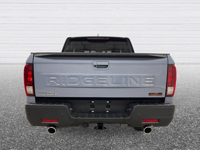 Honda Ridgeline Vehicle Full-screen Gallery Image 04