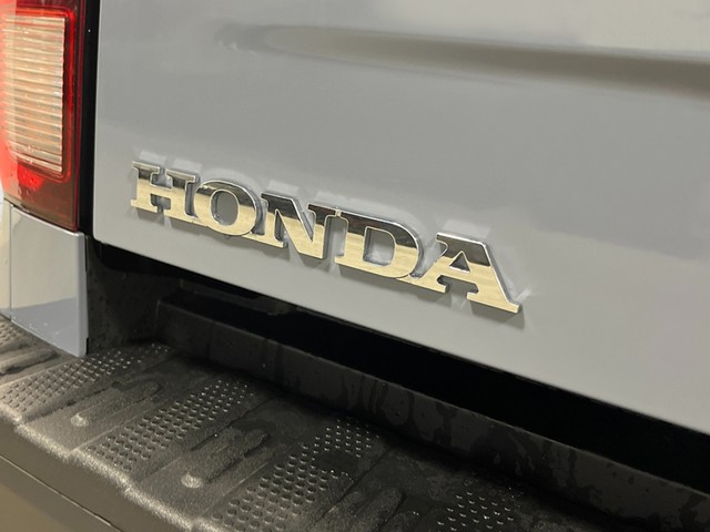 Honda Ridgeline Vehicle Full-screen Gallery Image 06