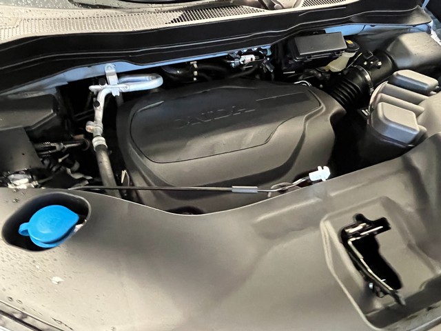 Honda Ridgeline Vehicle Full-screen Gallery Image 12