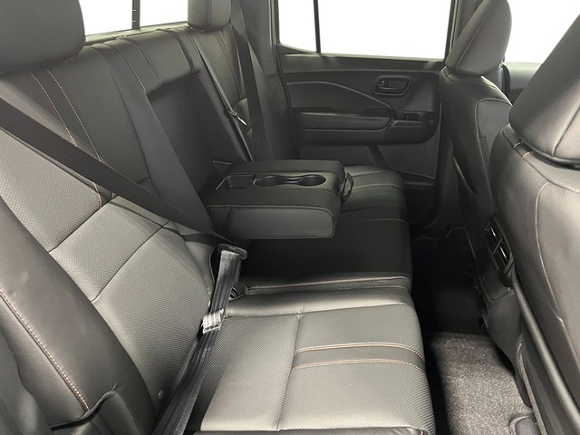 Honda Ridgeline Vehicle Full-screen Gallery Image 25