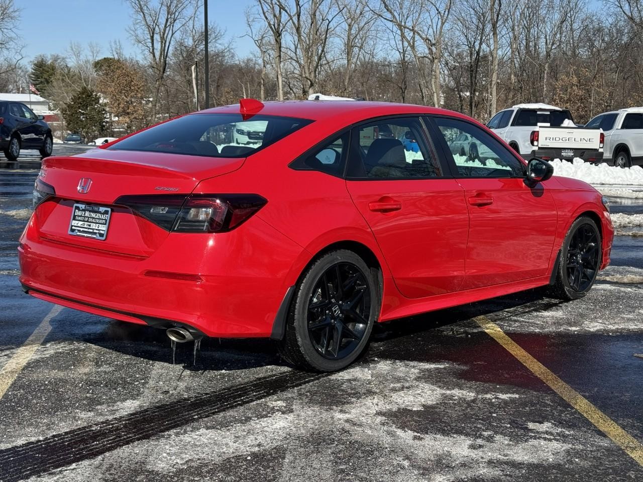 Honda Civic Sedan Vehicle Full-screen Gallery Image 03