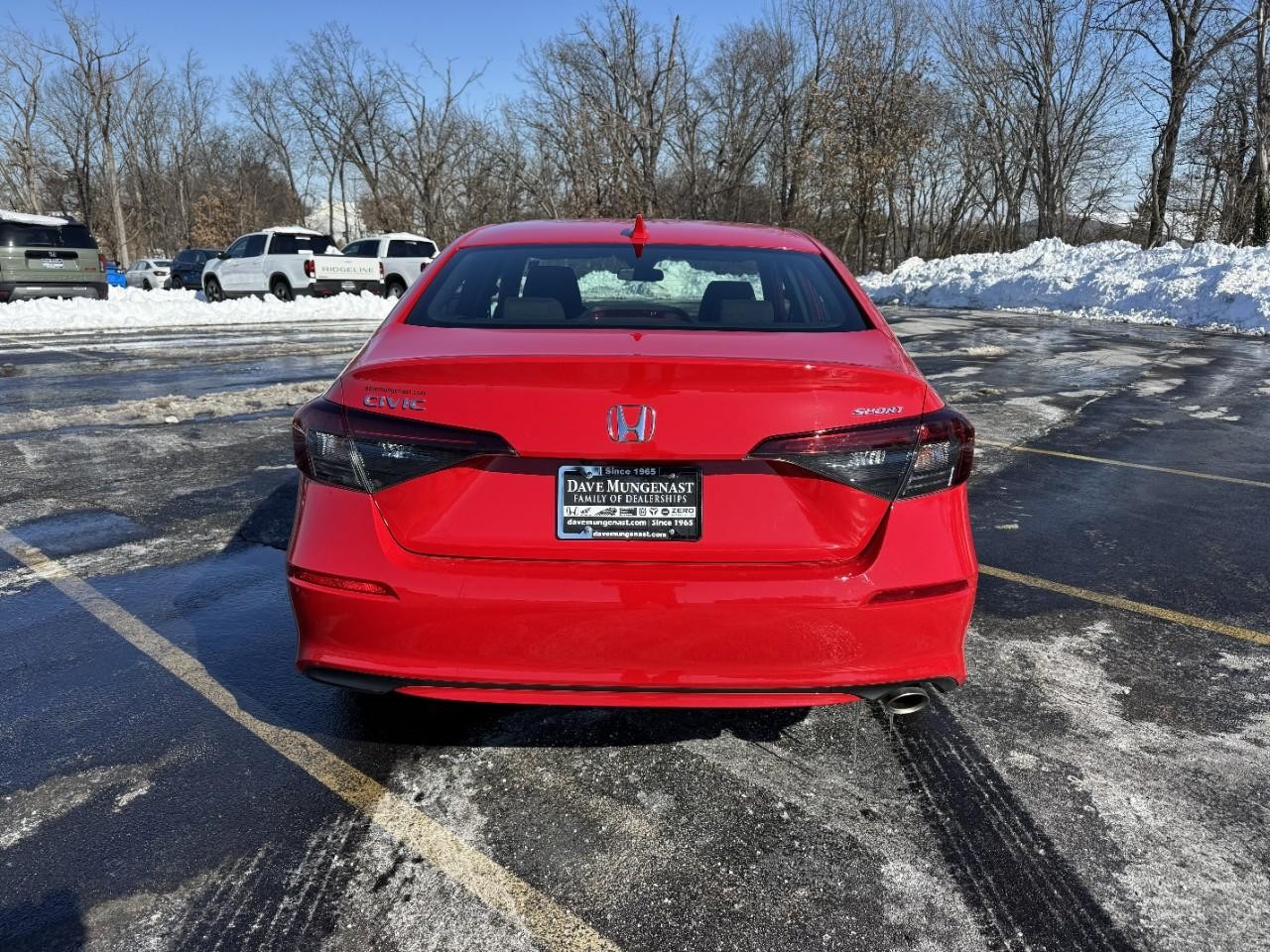 Honda Civic Sedan Vehicle Full-screen Gallery Image 04