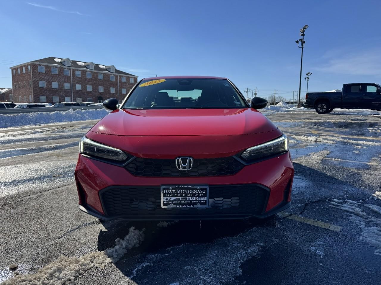 Honda Civic Sedan Vehicle Full-screen Gallery Image 09