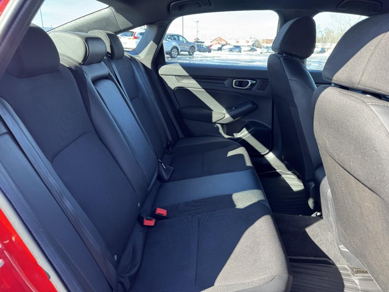 Honda Civic Sedan Vehicle Full-screen Gallery Image 10