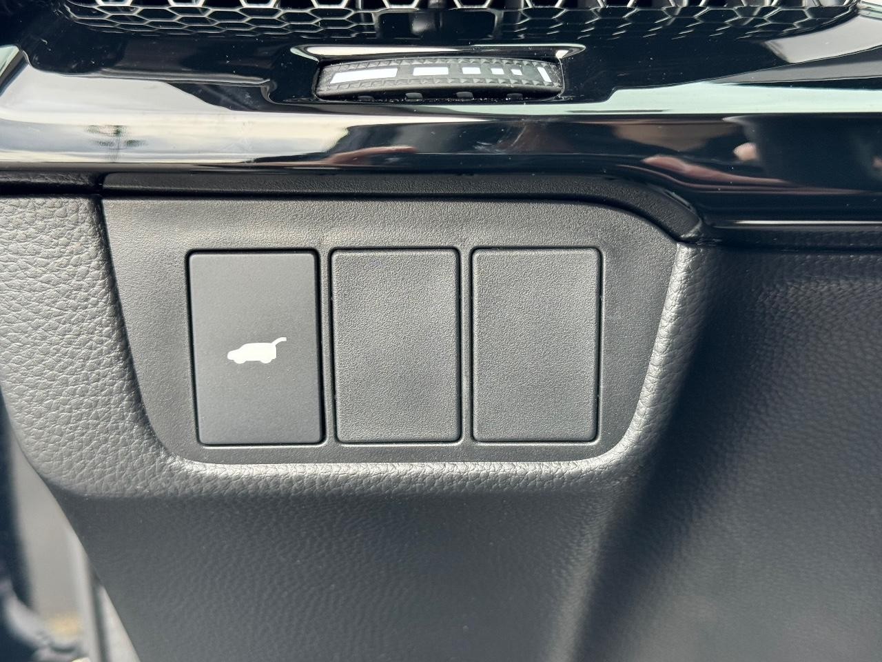 Honda CR-V Vehicle Full-screen Gallery Image 23