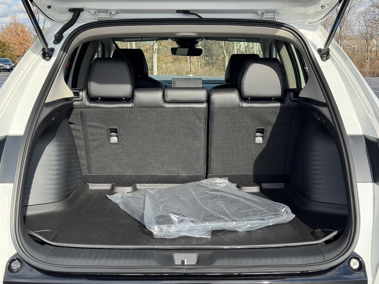 Honda HR-V Vehicle Full-screen Gallery Image 04