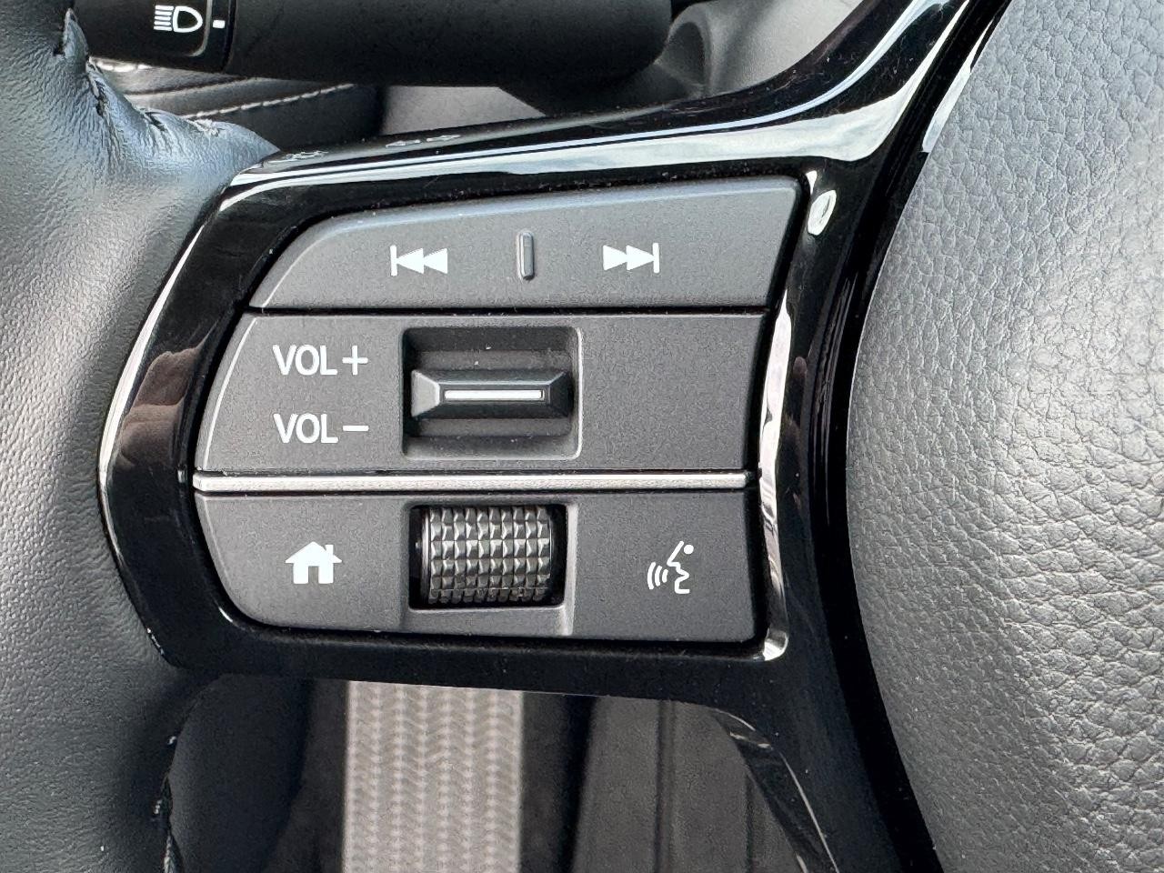 Honda HR-V Vehicle Full-screen Gallery Image 20