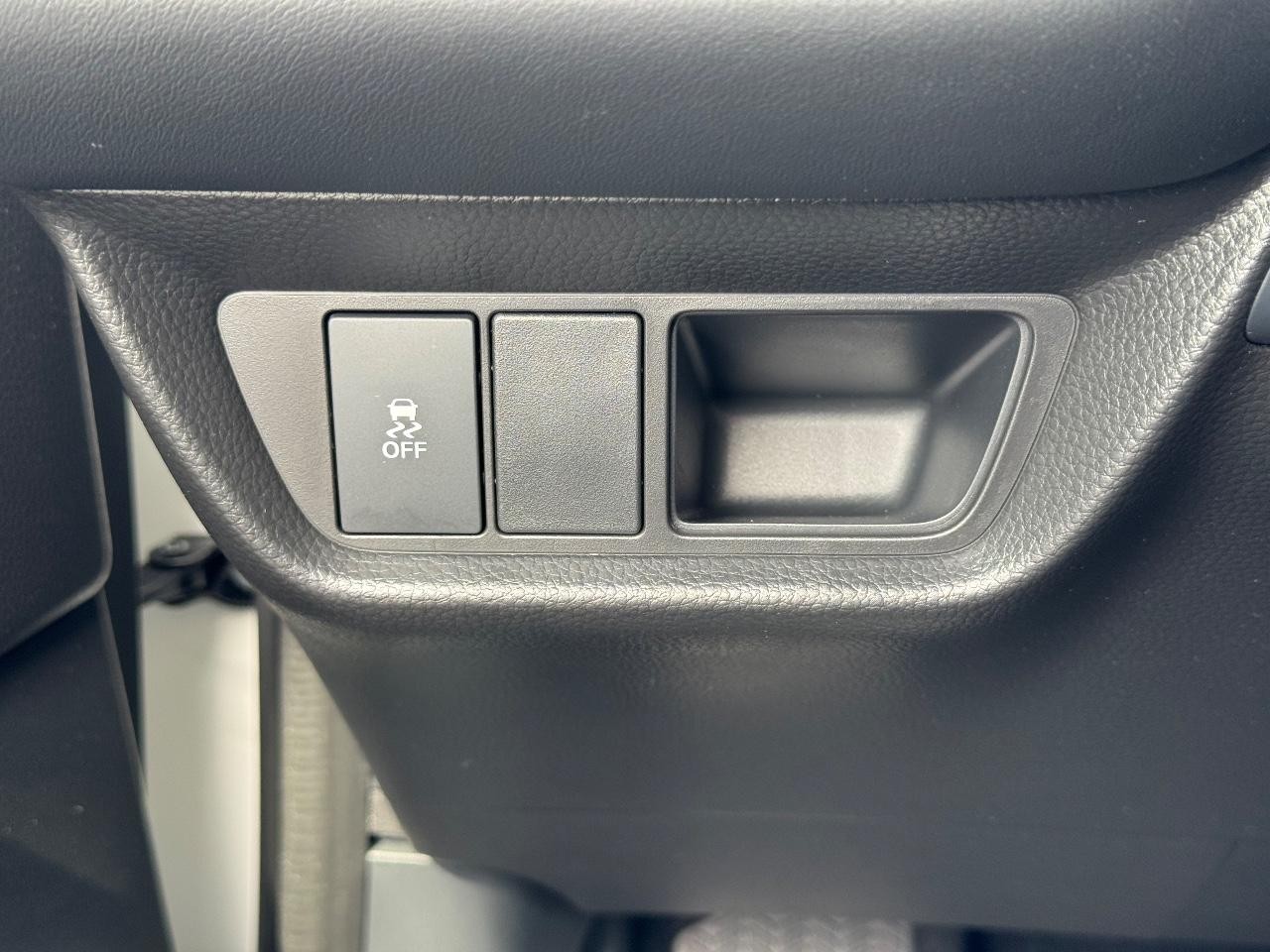 Honda HR-V Vehicle Full-screen Gallery Image 22