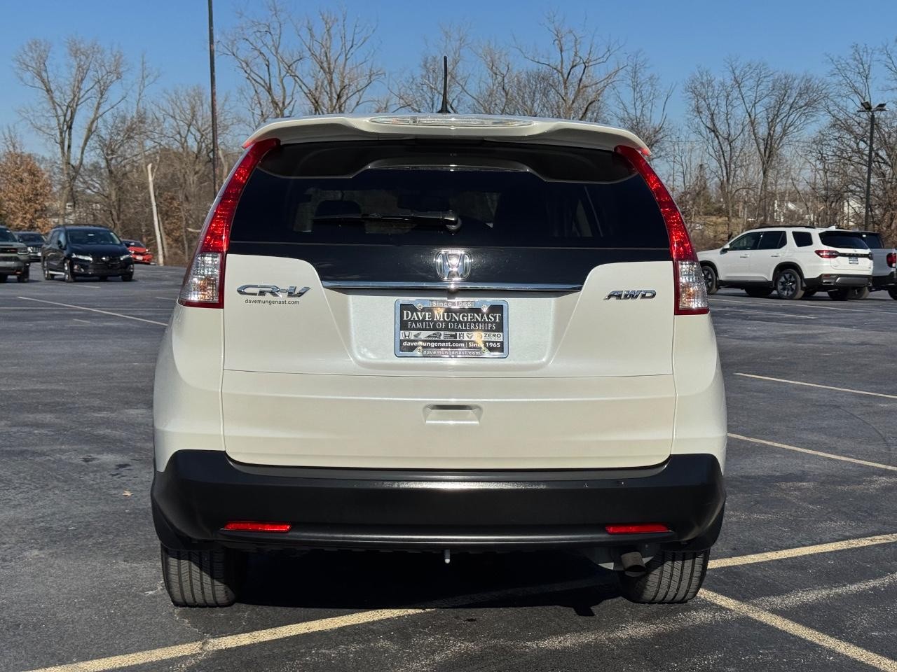 Honda CR-V Vehicle Full-screen Gallery Image 05