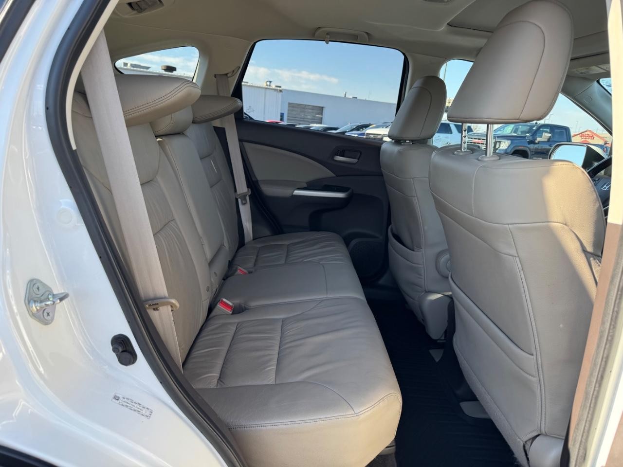 Honda CR-V Vehicle Full-screen Gallery Image 10