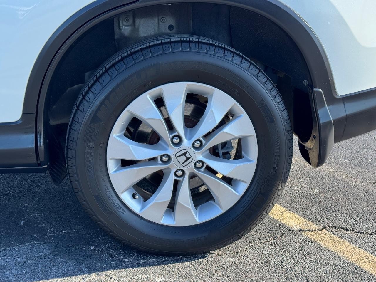 Honda CR-V Vehicle Full-screen Gallery Image 28