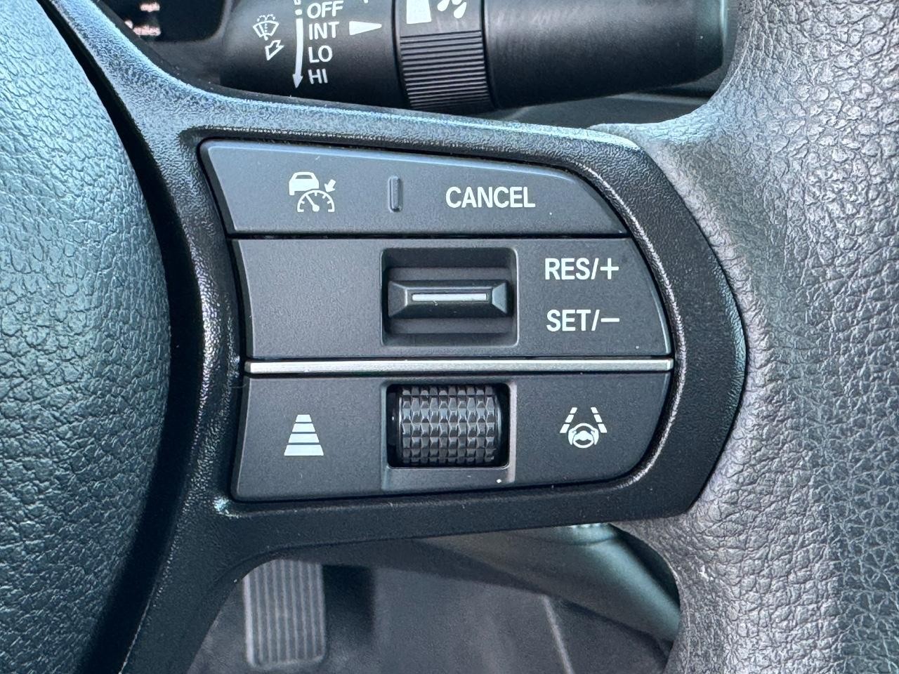 Honda Accord Sedan Vehicle Full-screen Gallery Image 20