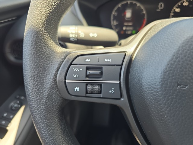 Honda HR-V Vehicle Full-screen Gallery Image 12