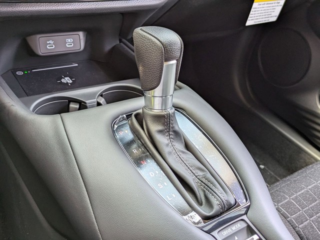 Honda HR-V Vehicle Full-screen Gallery Image 18