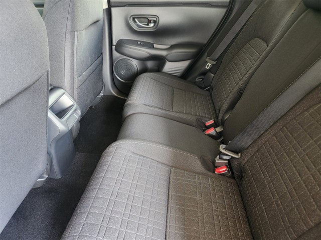 Honda HR-V Vehicle Full-screen Gallery Image 21