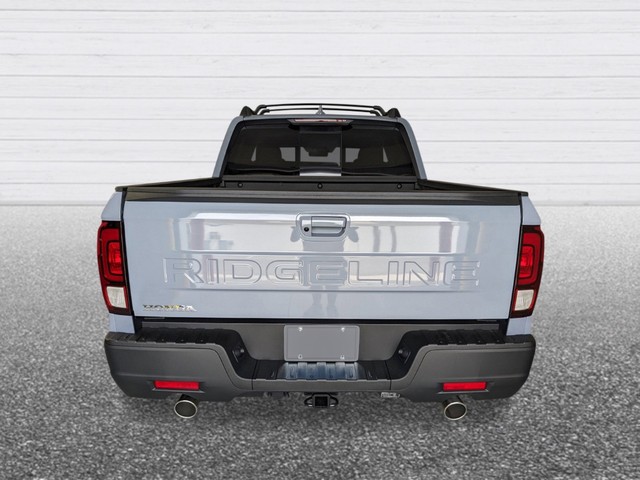 Honda Ridgeline Vehicle Full-screen Gallery Image 04