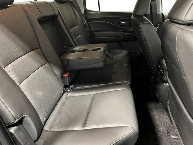 Honda Ridgeline Vehicle Full-screen Gallery Image 24