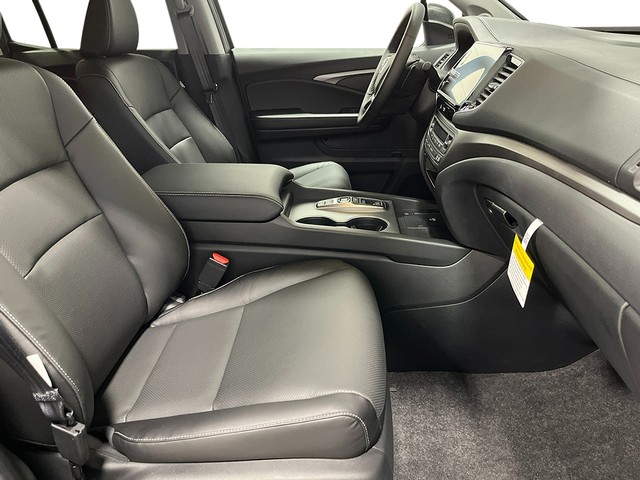 Honda Ridgeline Vehicle Full-screen Gallery Image 25