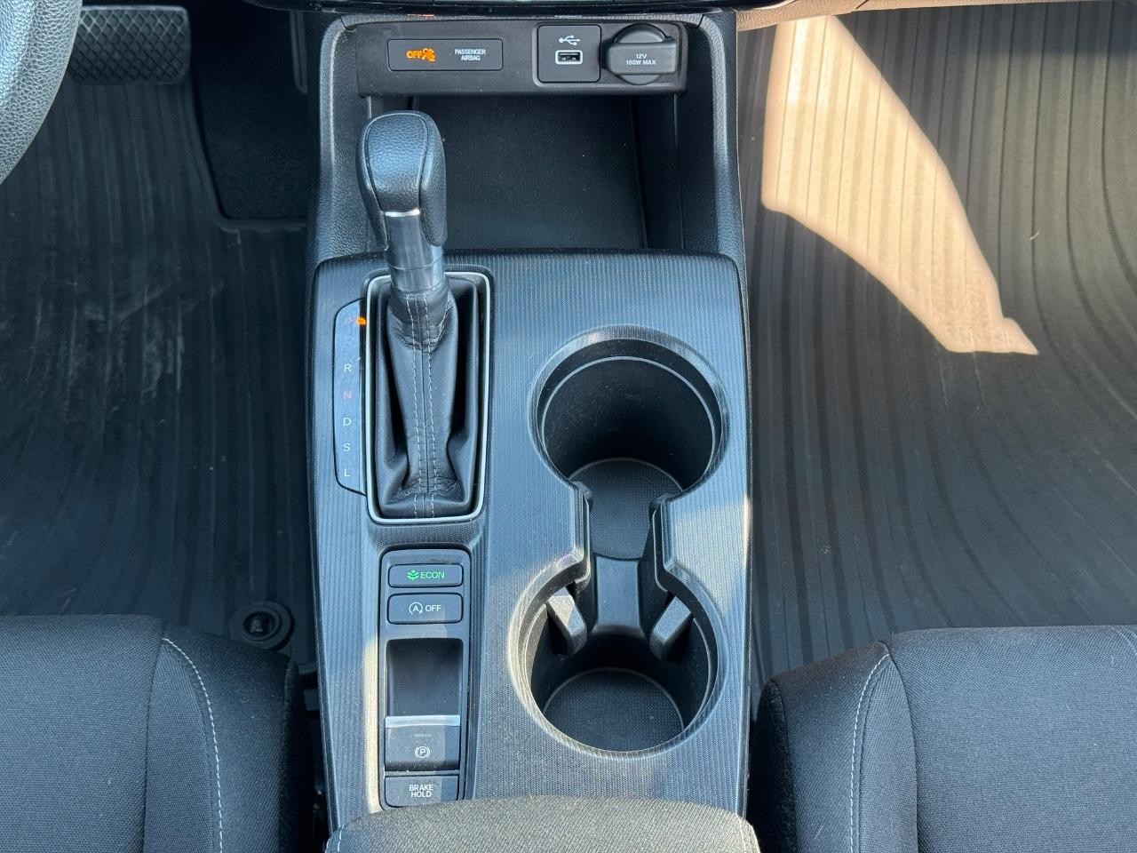 Honda Civic Hatchback Vehicle Full-screen Gallery Image 15