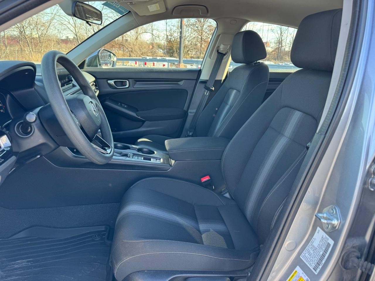 Honda Civic Hatchback Vehicle Full-screen Gallery Image 17