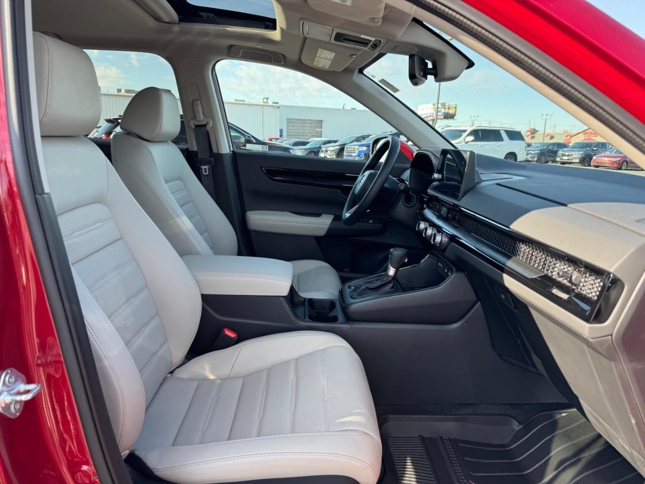 Honda CR-V Vehicle Full-screen Gallery Image 17