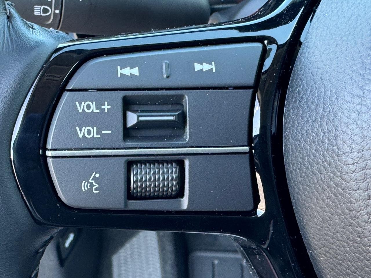 Honda CR-V Vehicle Full-screen Gallery Image 21