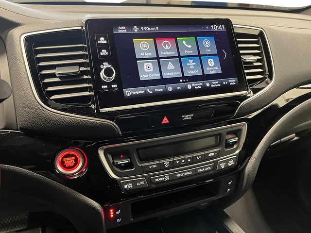 Honda Ridgeline Vehicle Full-screen Gallery Image 16