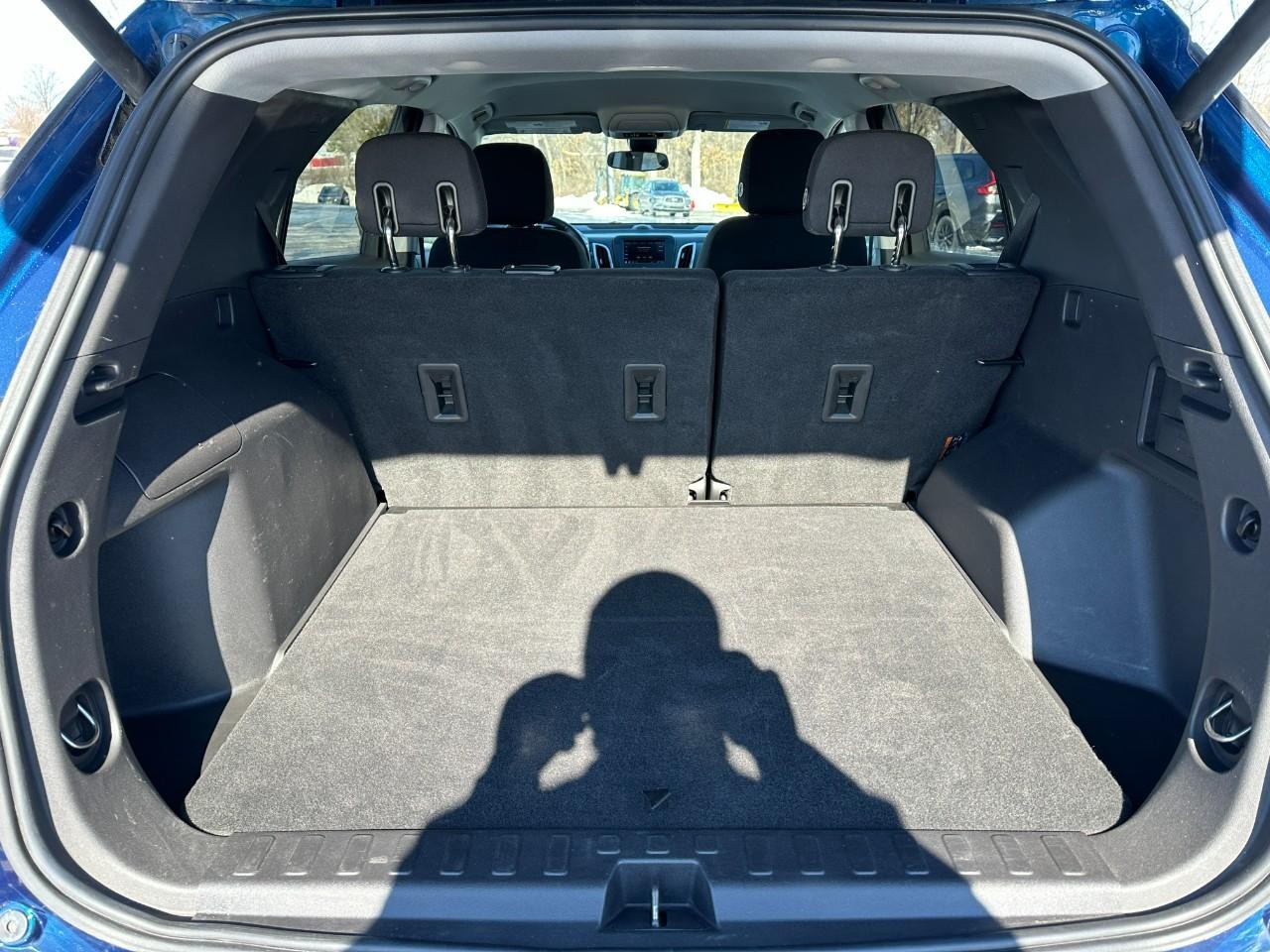 Chevrolet Equinox Vehicle Full-screen Gallery Image 05