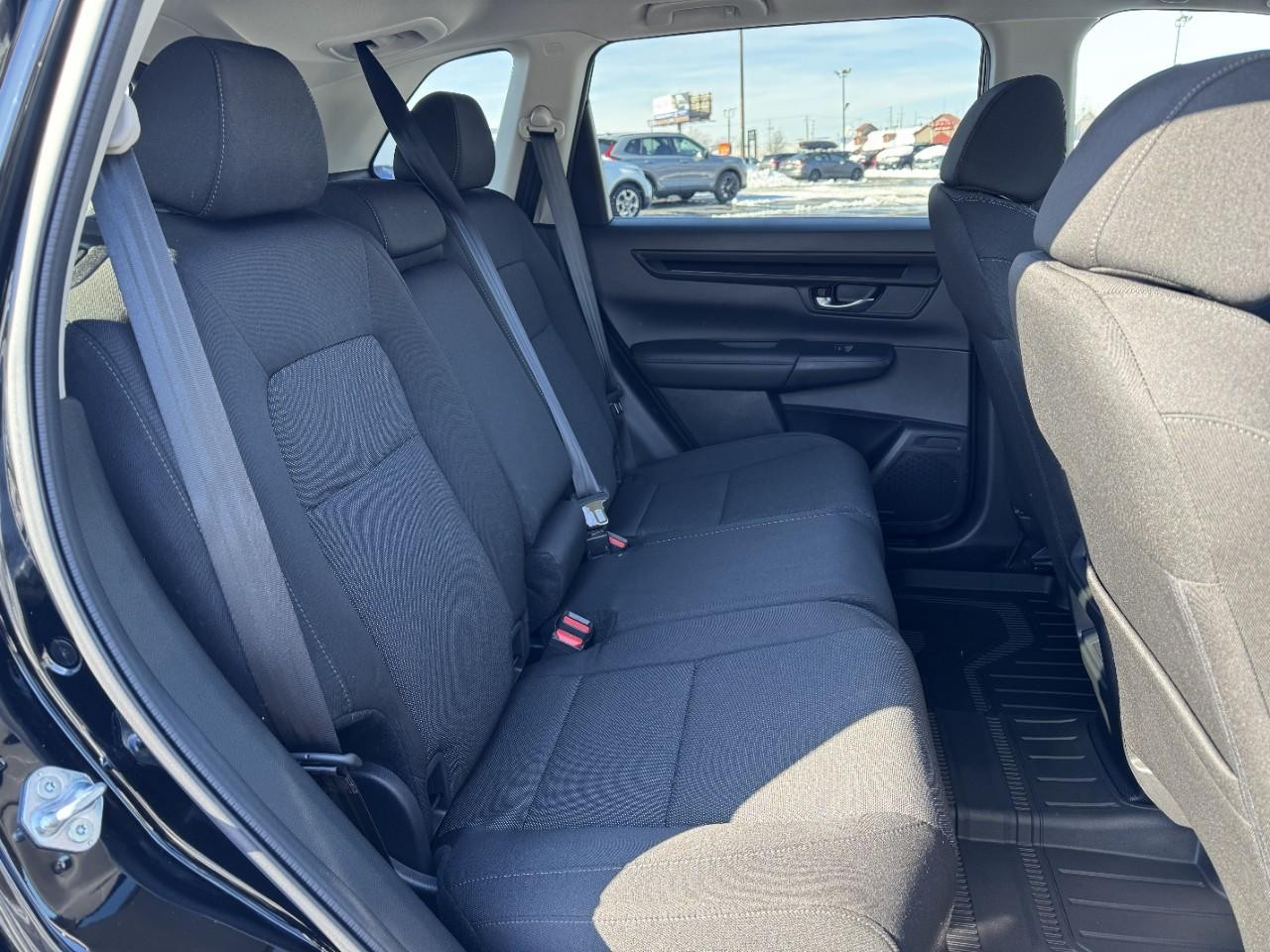 Honda CR-V Vehicle Full-screen Gallery Image 10