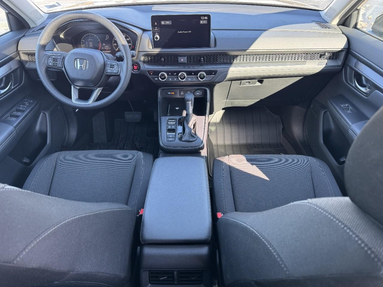 Honda CR-V Vehicle Full-screen Gallery Image 11