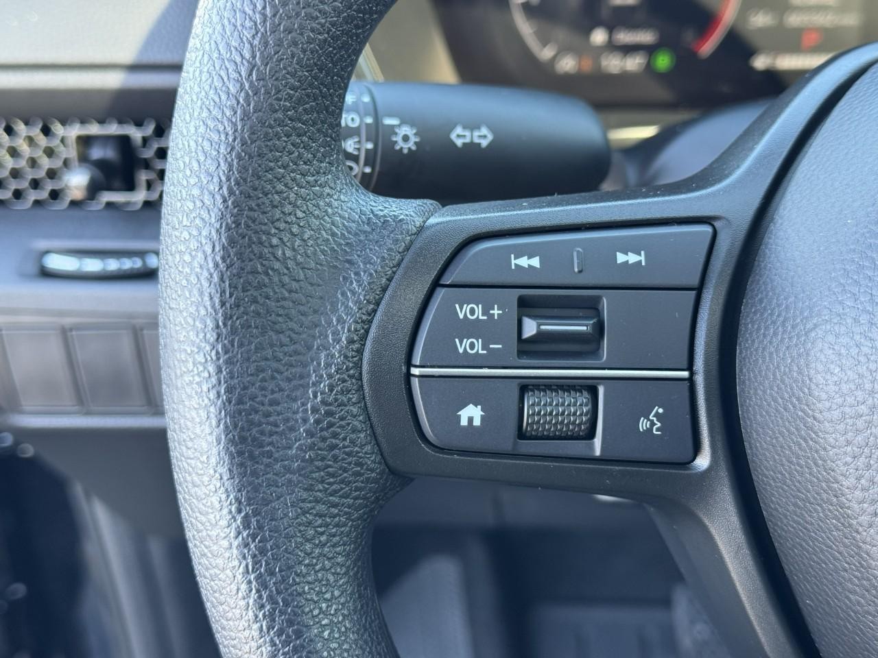 Honda CR-V Vehicle Full-screen Gallery Image 19