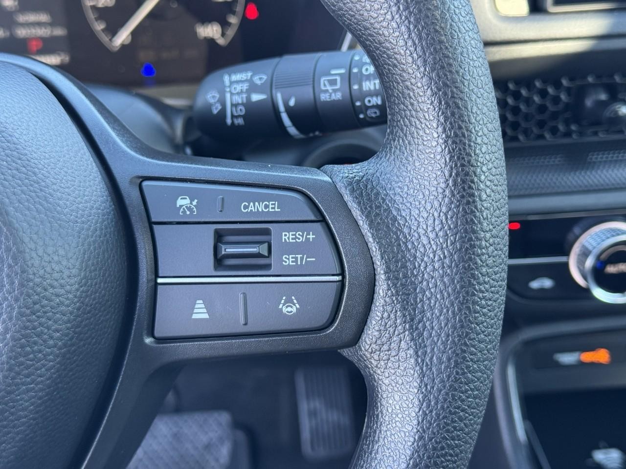 Honda CR-V Vehicle Full-screen Gallery Image 20