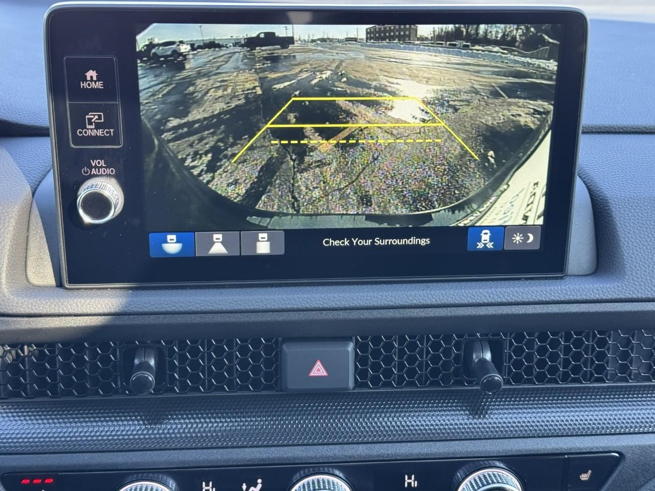 Honda CR-V Vehicle Full-screen Gallery Image 22