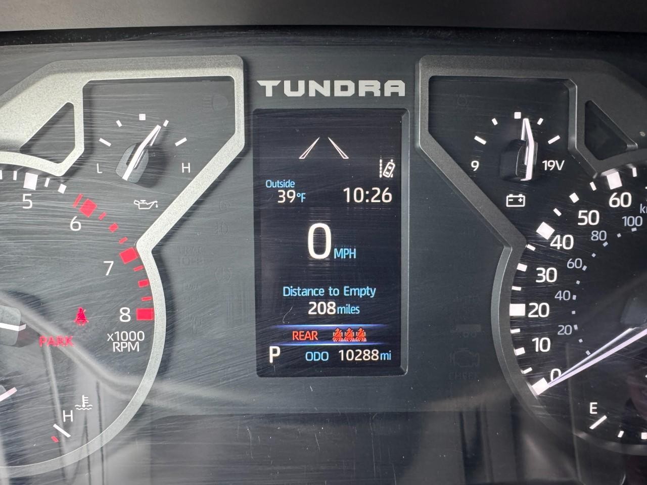 Toyota Tundra 4WD Vehicle Full-screen Gallery Image 25