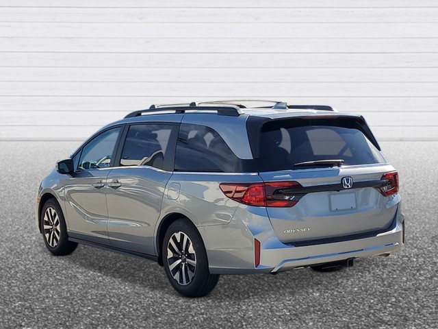 Honda Odyssey Vehicle Full-screen Gallery Image 02